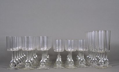 BACCARAT. Partie de service de verre modèle...