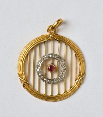 Pendentif rond en or jaune 18K (750/oo) et...