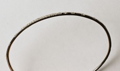 Bracelet jonc rigide fermé en or gris 18K...