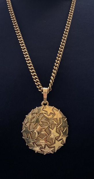 ZOE REMINISCENCE. Important pendentif disque...