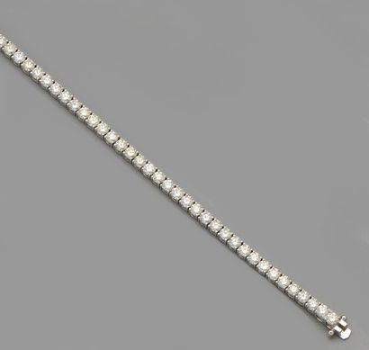 Bracelet ligne en or gris 18K (750/oo) à...