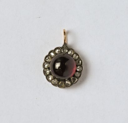 Pendentif ancien en or jaune 18K (750/oo)...