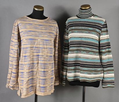 MISSONI. Lot composé d'un col roulé et d'une...