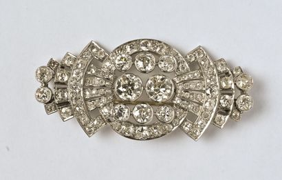 Broche en or gris 18K (750/oo) et platine...