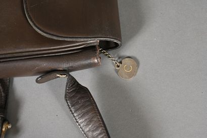 CELINE Vintage. Sac en cuir marron, fermoir...