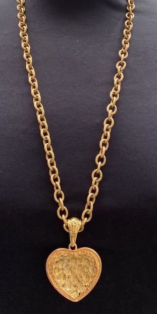 ANONYME. Dans le goût d'Yves Saint Laurent....