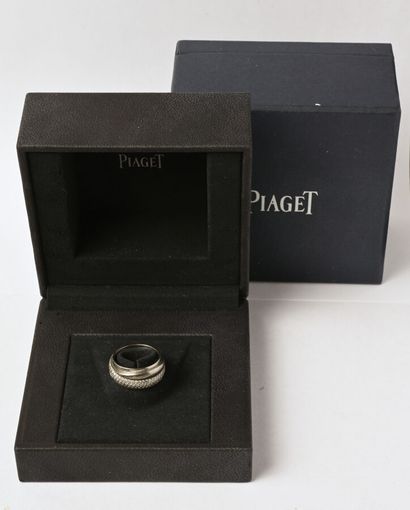 PIAGET : Anneau en or gris 18K (750/oo),...