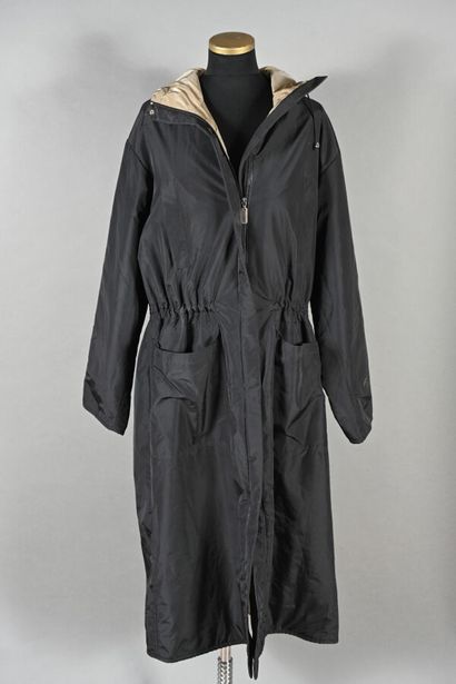 RAMOSPORT. Long coat in black polyamide and...