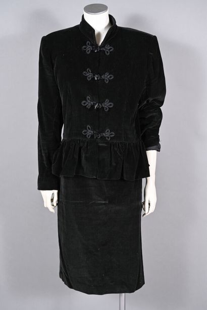 YVES SAINT LAURENT VARIATION, 
Skirt suit...