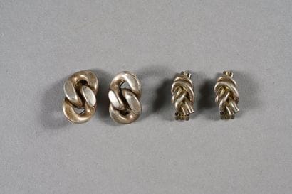 AGATHA. Deux paires de clips d'oreilles en...