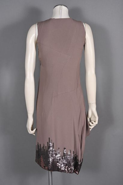 CHRISTIAN DIOR Boutique. Sleeveless taupe...