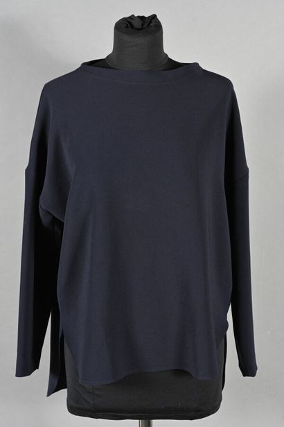 ALBERTO BIANI. Navy jersey tunic, round neckline,...