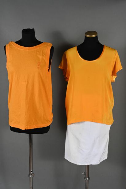 YVES SAINT LAURENT Variation. Lot comprenant...