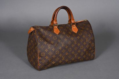 LOUIS VUITTON, 
Sac speedy 35 en toile Monogram...