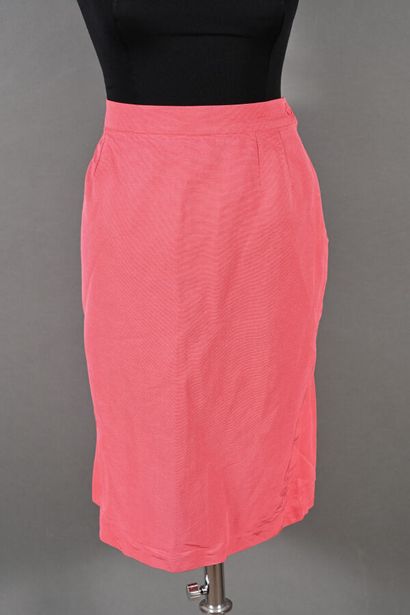 YVES SAINT LAURENT Variation. Lot consisting...