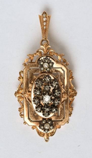 Pendentif-Broche en or jaune 18K (750/oo)...
