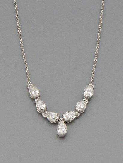 Collier en or gris 18K (750/oo) à maille...