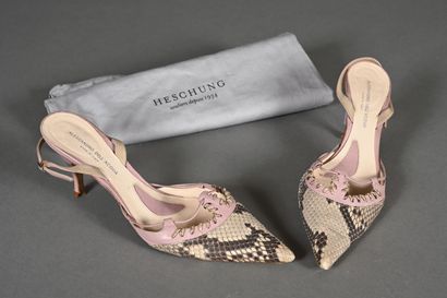 ALESSANDRO DELL'ACQUA. Paire d'escarpins...