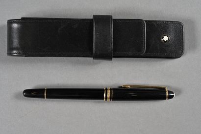 MONTBLANC Meisterstück. Stylo roller en résine...