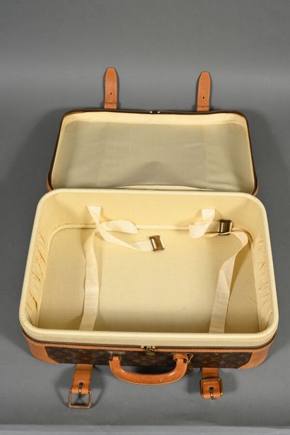 LOUIS VUITTON. Airbus suitcase in Monogram...
