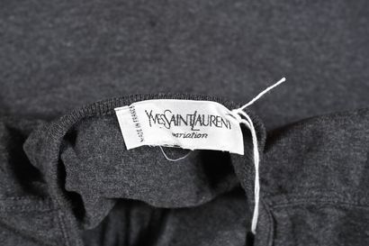 YVES SAINT LAURENT Variation. Lot consisting...