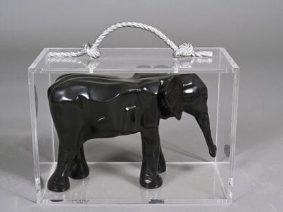 ZIVO (né en 1950).
Eléphant, 2014. 
Résine,...