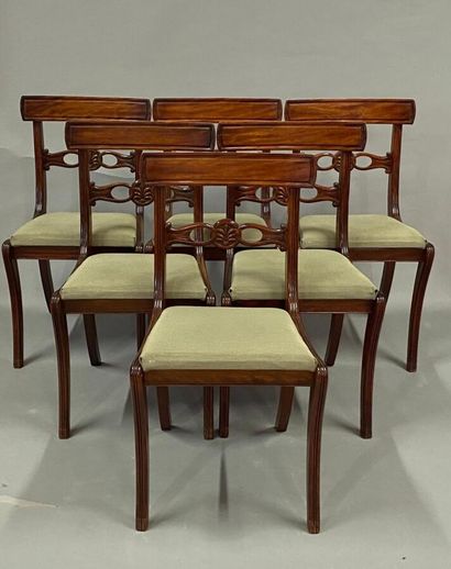 Mobilier de salle à manger comprenant une...