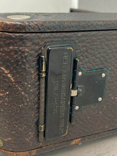 KODAK, Appareil photographique à soufflet...