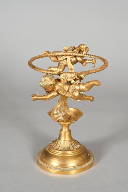 Monture de vasque, en bronze ciselé et doré...