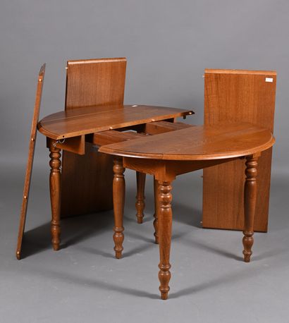 Table en bois mouluré et tourné à deux volets...
