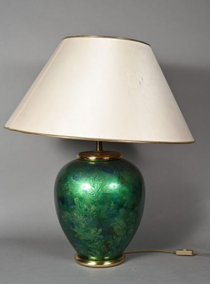 Lampe à poser en laiton et cuivre émaillé...