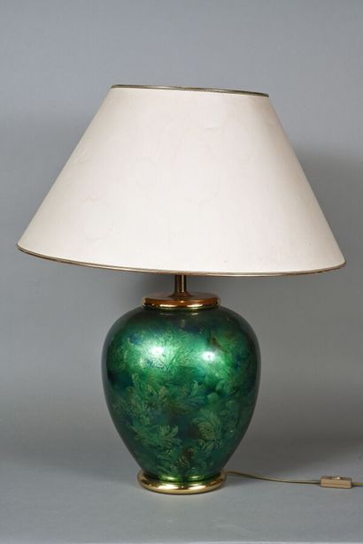 Lampe à poser en laiton et cuivre émaillé...