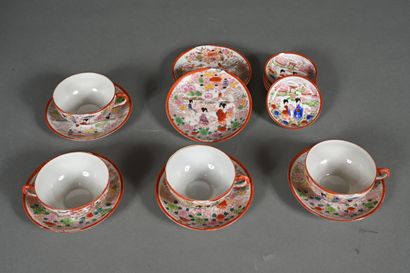 JAPON, partie de service à thé en porcelaine...