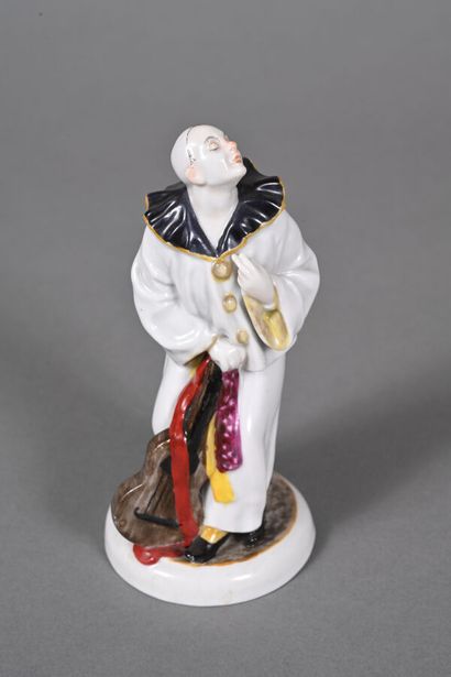 VOLKSTEDT
Figurine en porcelaine polychrome...