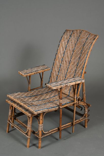 Chaise longue à dossier à crémaillère et...
