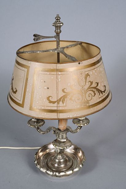 Lampe bouillote dans le style Louis XV en...