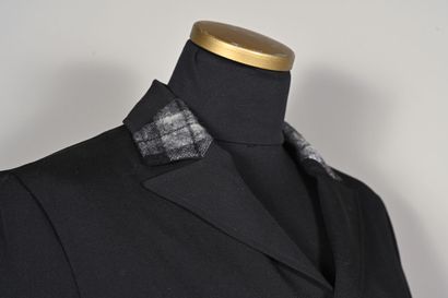 YOHJI YAMAMOTO.
Spencer façon gilet en gabardine...