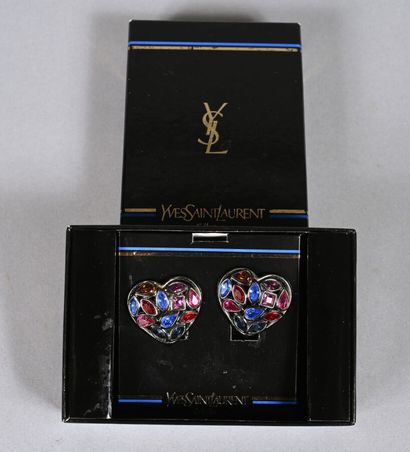 YVES SAINT LAURENT 
Paire de clips d'oreille...