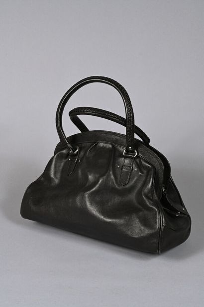 CHRISTIAN DIOR, sac à My Dior en cuir noir,...
