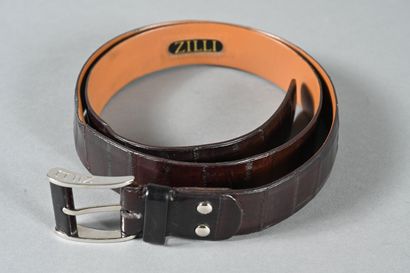 ZILLI. Ceinture en croco marron, boucle en...