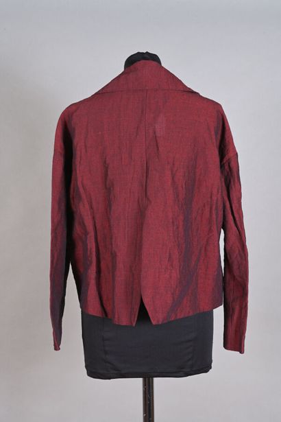 ROMEO GIGLI. Veste courte en lin lie de vin,...