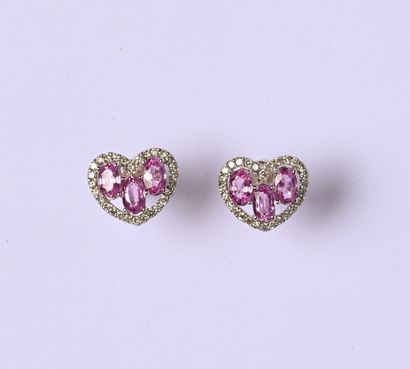 Paire de boutons d'oreilles en or gris 18K...