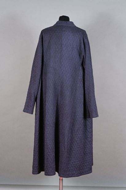 MAUD PERL. Manteau d'intérieur matelassé...