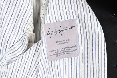 YOHJI YAMAMOTO.
Spencer façon gilet en gabardine...