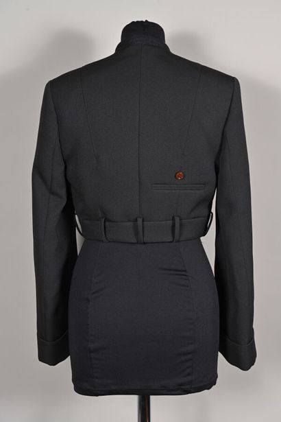 ACNE STUDIOS.
Spencer façon pantalon inversé...