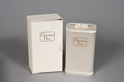 CHRISTIAN DIOR. Flacon Miss Dior figurant...