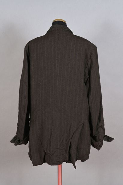 PAUL HARNDEN. Veste en tweed rayé marron,...