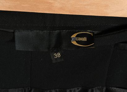 JUST CAVALLI, pantalon de smoking en gabardine...