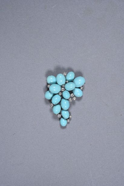 Broche en or gris 18K (750/oo) formant une...