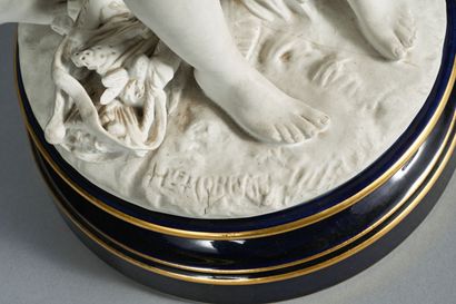 Hippolyte MOREAU, D'après 
Biscuit figurant...